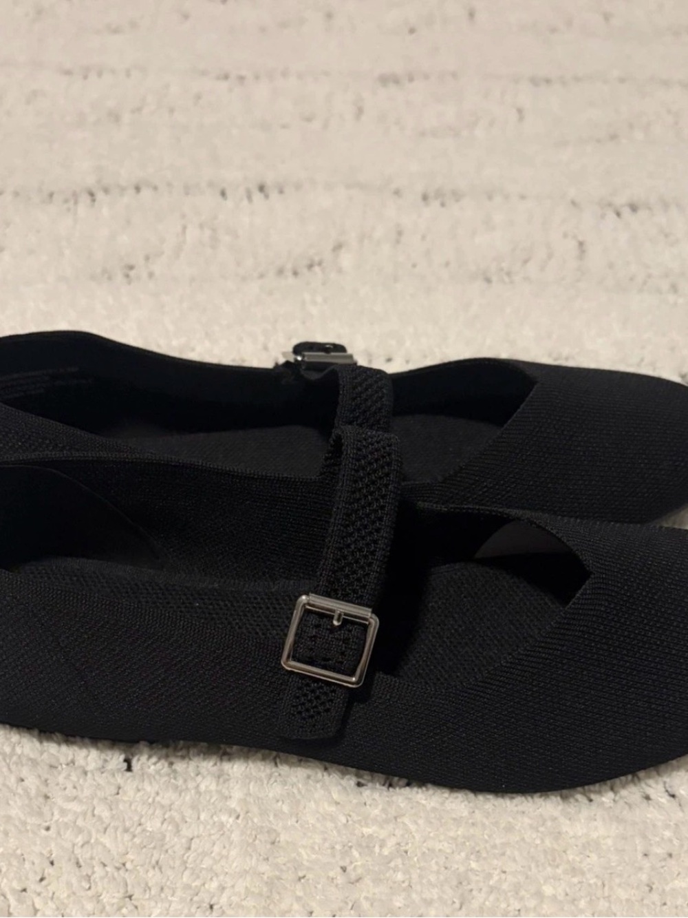 STEVE MADDEN BLACK FLATS